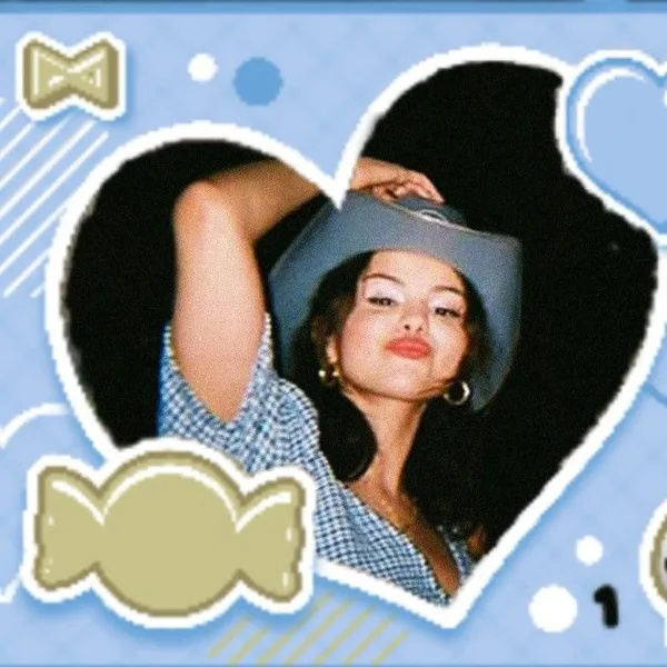 Top Photo Full of Selena Gomez Love