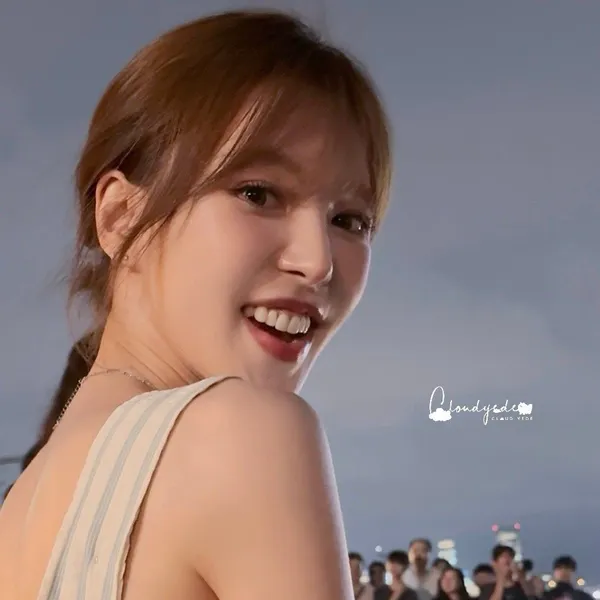 Top Photo Full of Wendy (Red Velvet) Love