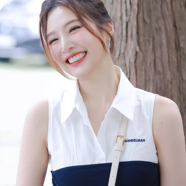 Today's Most Loved Joy (Red Velvet)