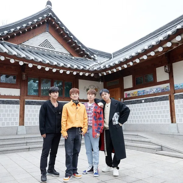 Today's Most Loved SECHSKIES
