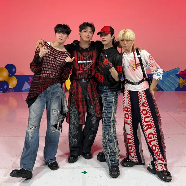 Top Photo Full of LEE DO (ONEUS) Love