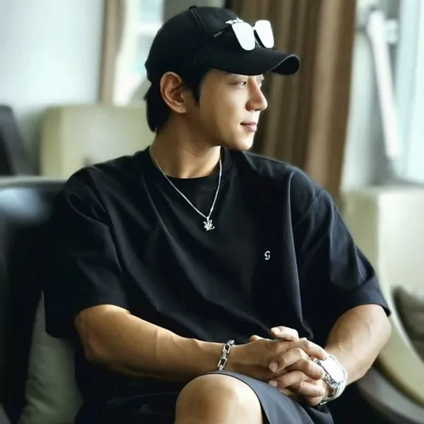 Today's Most Loved Hwang Chiyeol