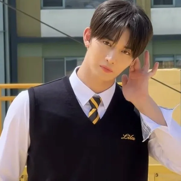 Fans' Pick: Best Moment of Bae Jinyoung
