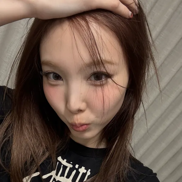 Momen Terbaik Nayeon (TWICE) Pilihan Penggemar
