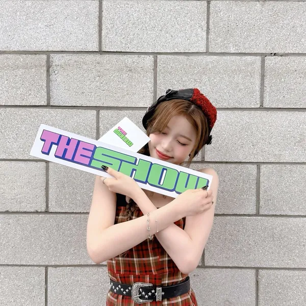 Fans' Pick: Best Moment of Jeong Saebi (izna)