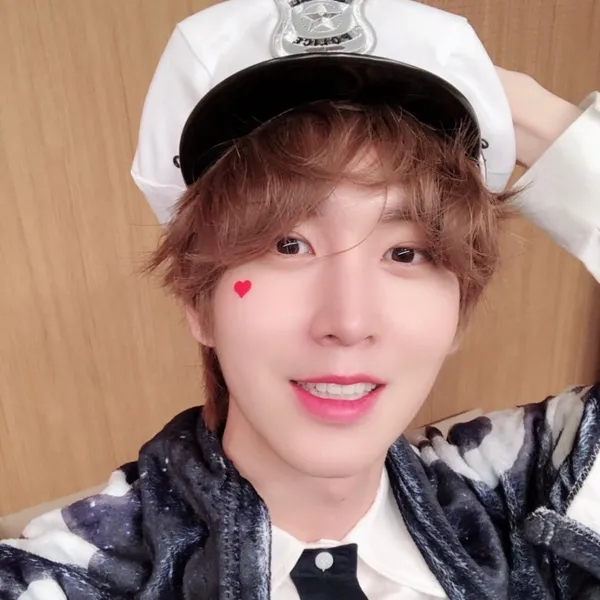 Top Photo Full of Shinwon (PENTAGON) Love