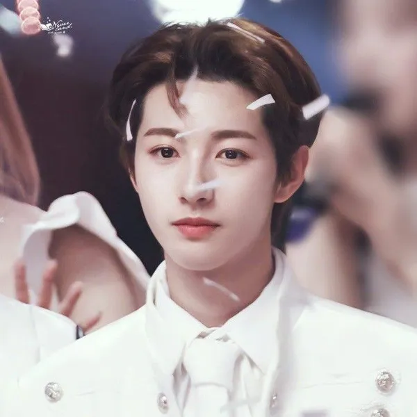 Today's Most Loved Renjun (NCT DREAM)