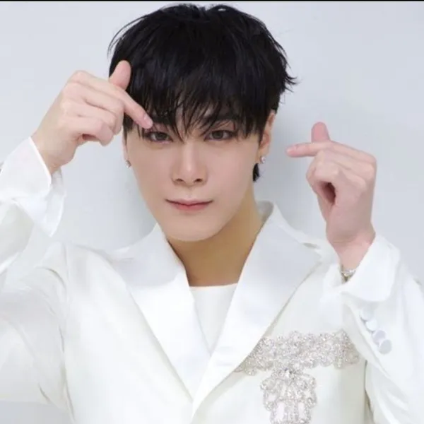 Today's Most Loved Moonbin (ASTRO)