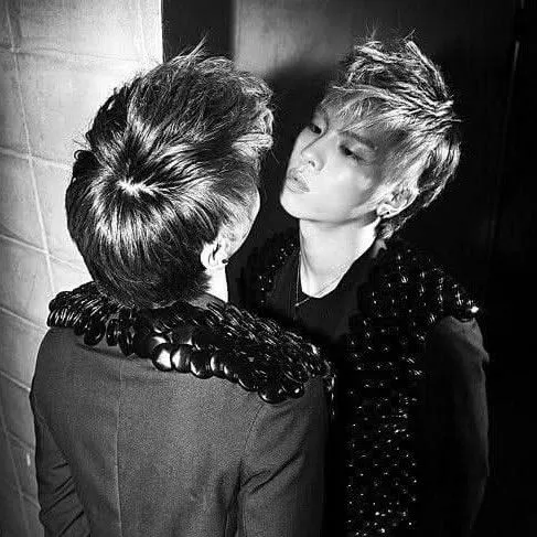 Top Photo Full of Jonghyun (SHINee) Love