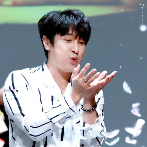 Today's Most Loved Kim Dongwan (SHINHWA)