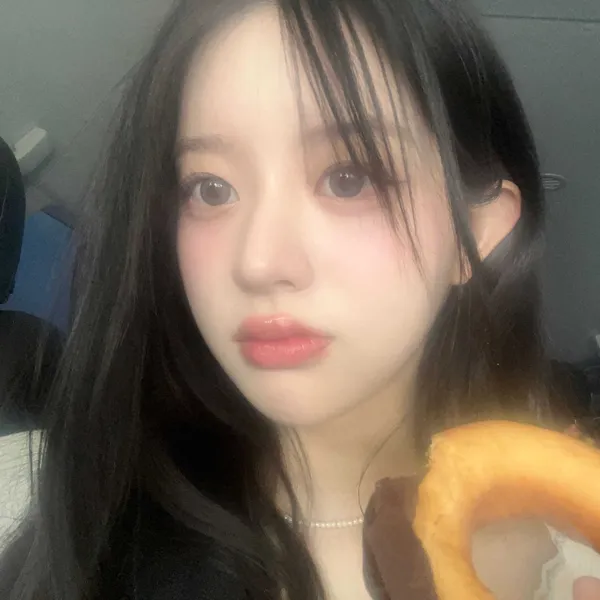 Today's Most Loved Minju (ILLIT)