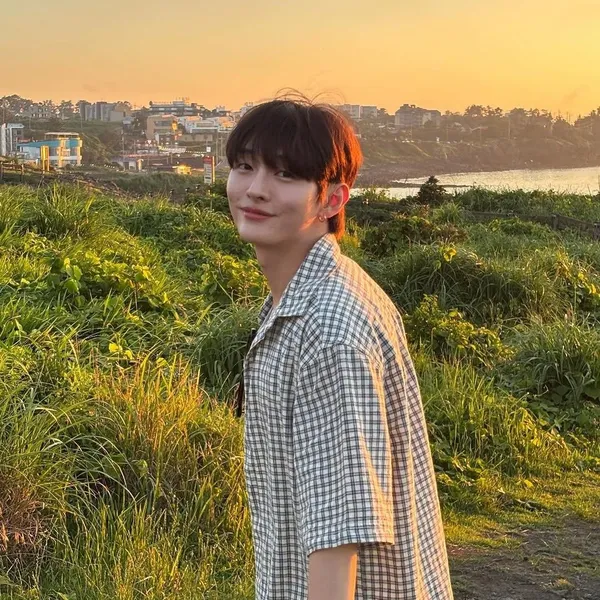 Top Photo Full of Yoon Jisung Love