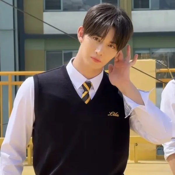 Fans' Pick: Best Moment of Bae Jinyoung