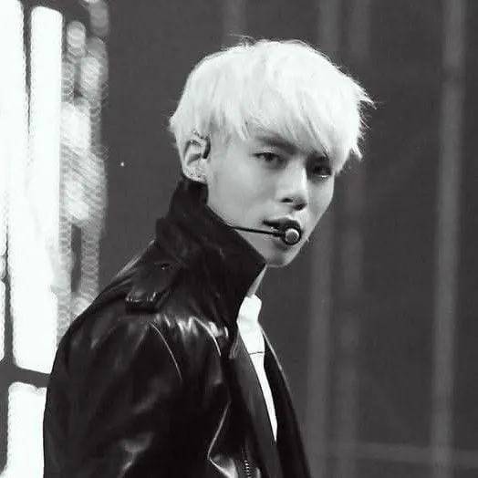 Top Photo Full of Jonghyun (SHINee) Love