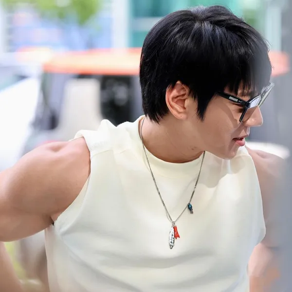 Top Photo Full of Hwang Chiyeol Love