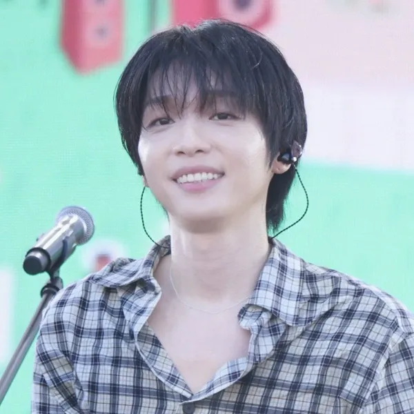 Top Photo Full of Jeong Sewoon Love