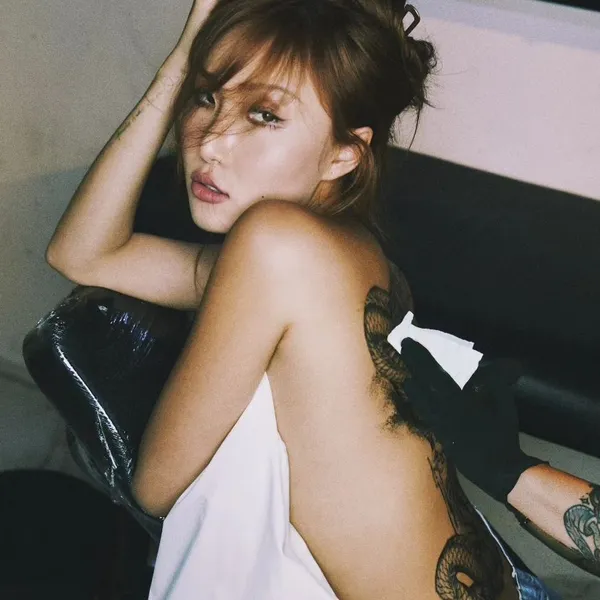 Top Photo Full of Hwasa (MAMAMOO) Love
