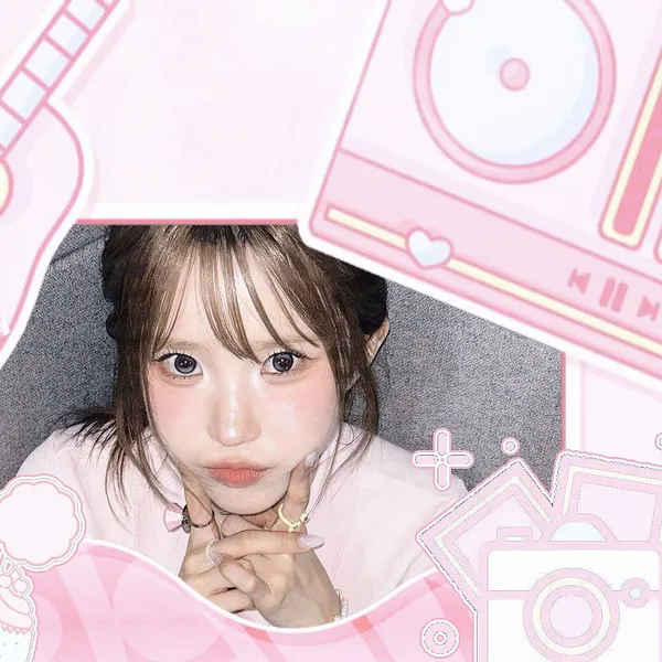 Top Photo Full of Song Hayoung (fromis_9) Love