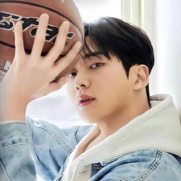 Today's Most Loved Rowoon