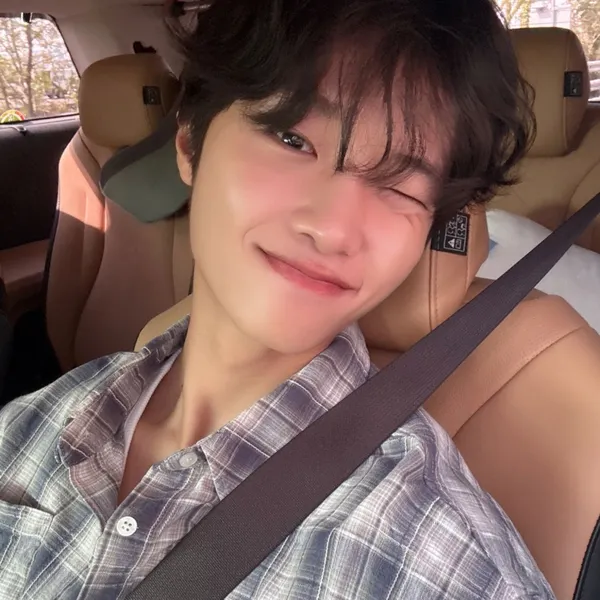 Top Photo Full of Son Dongpyo Love