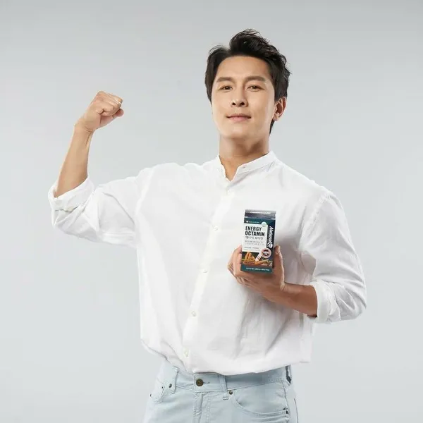 Today's Most Loved Kim Dongwan (SHINHWA)
