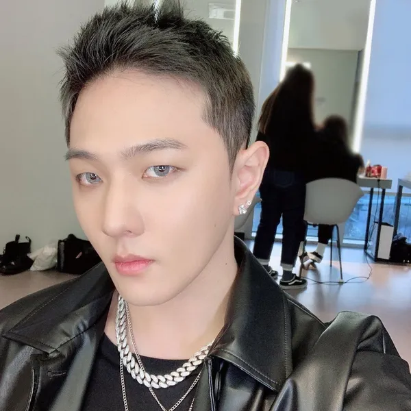 Top Photo Full of DK (iKON) Love
