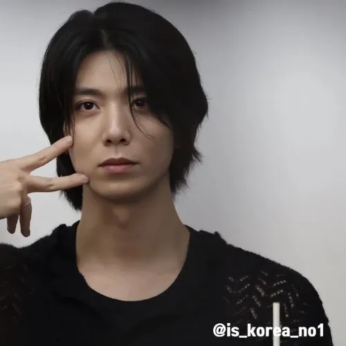 Top Photo Full of Hwiyoung (SF9) Love