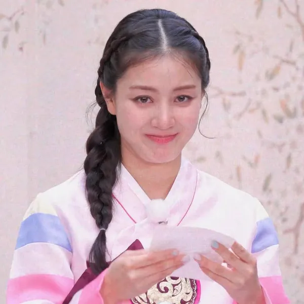 Today's Most Loved TWICE
