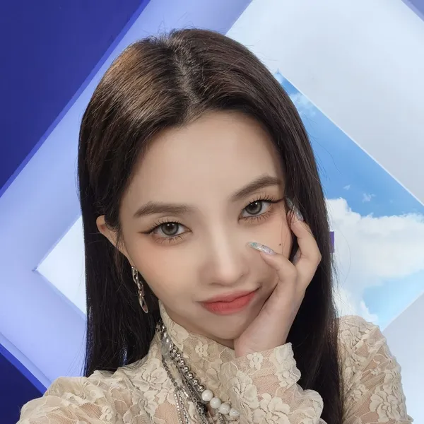 Today's Most Loved Soyeon (i-dle)