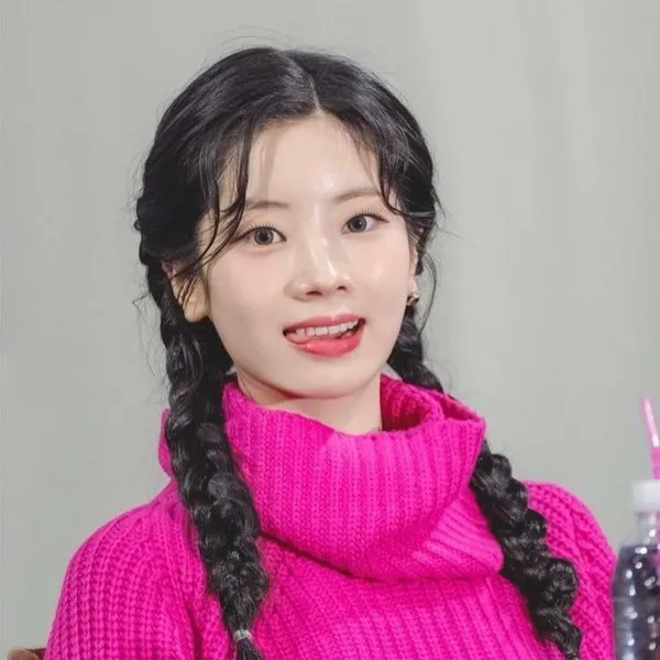 Today's Most Loved Dahyun (TWICE)