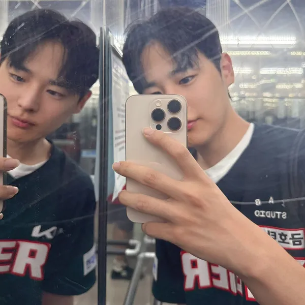 Today's Most Loved Choi Byungchan