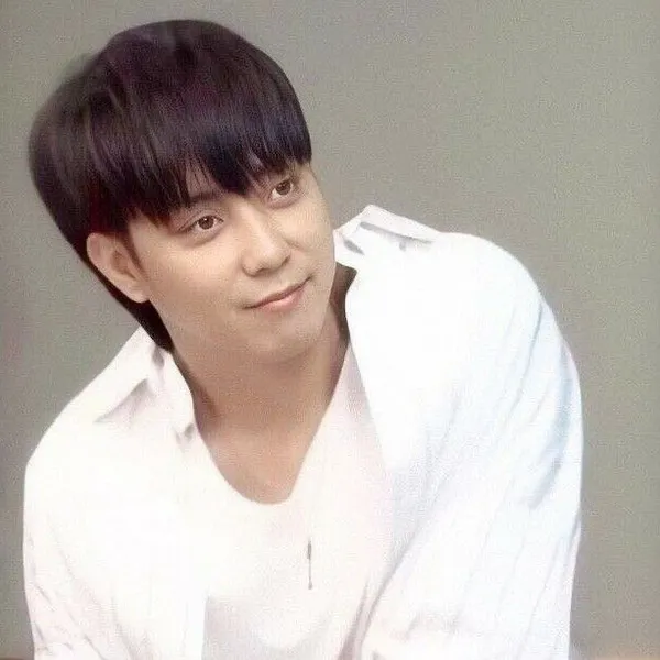 Today's Most Loved Eun Jiwon (SECHSKIES)