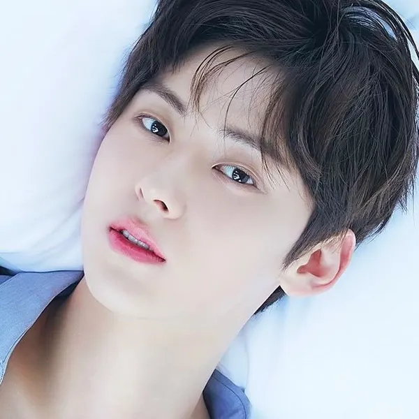 Top Photo Full of Hwang Minhyun Love