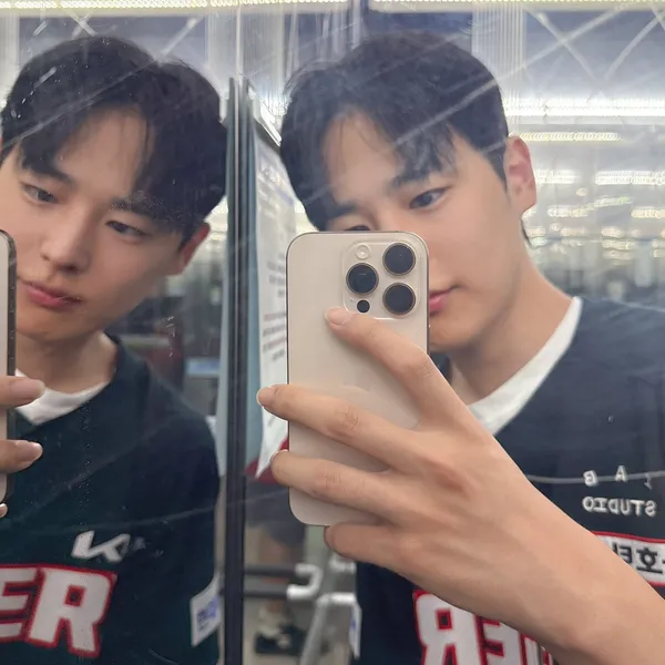 Today's Most Loved Choi Byungchan