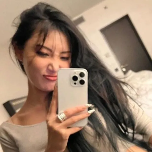 Today's Most Loved Hwasa (MAMAMOO)