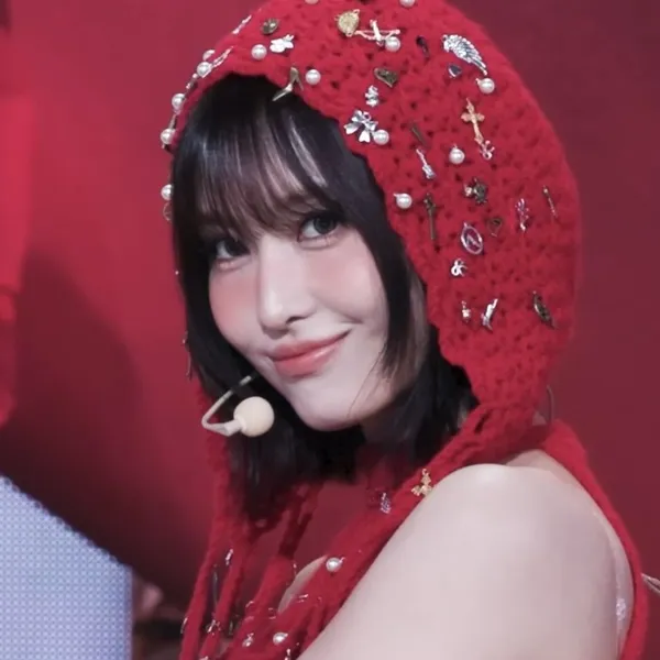 Penampilan Momo (TWICE) yang Paling Dicintai Hari Ini