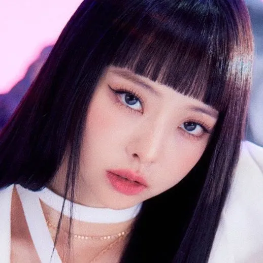 Today's Most Loved ViVi (Loossemble)