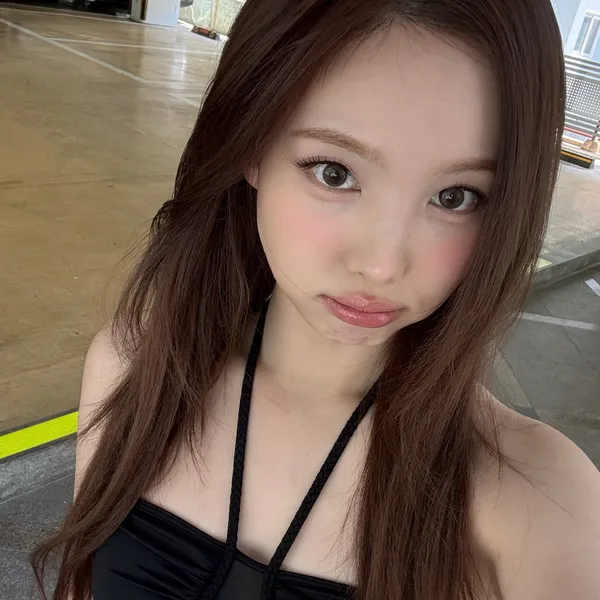 Fans' Pick: Best Moment of Nayeon (TWICE)