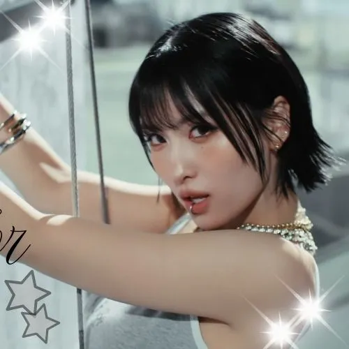 오늘 가장 사랑받은 모모 (TWICE)의 모습