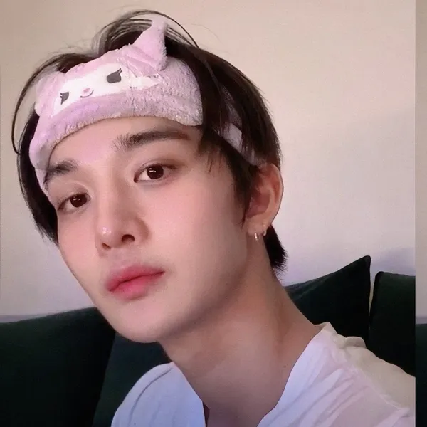 Today's Most Loved Bae Jinyoung