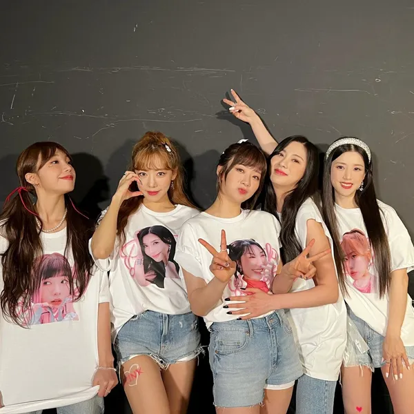 Penampilan Apink yang Paling Dicintai Hari Ini