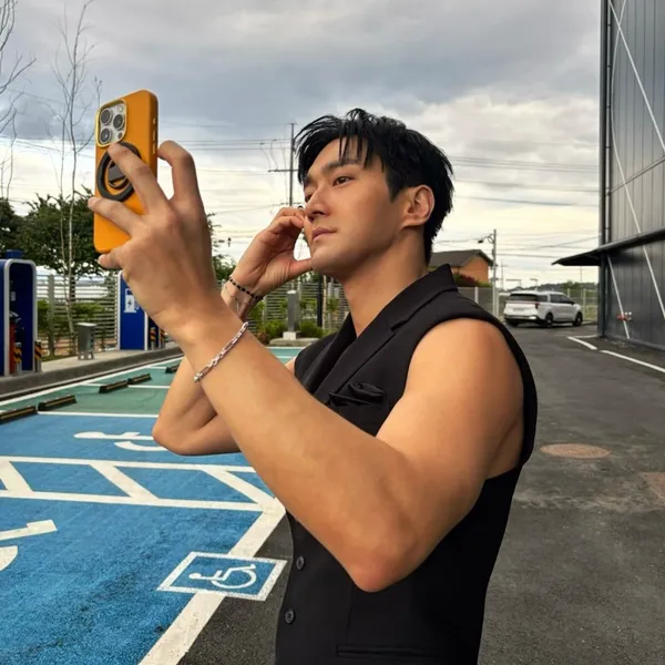 Today's Most Loved Siwon (Super Junior)