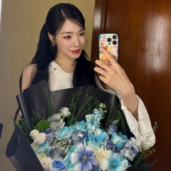Top Photo Full of Tiffany Young (Girls' Generation) Love