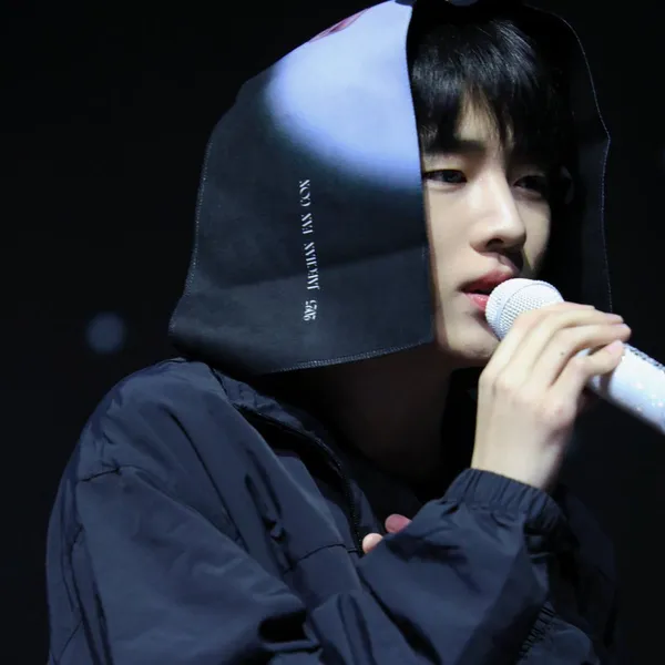 Top Photo Full of DKZ Love