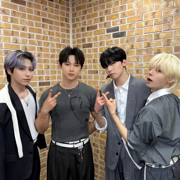 Top Photo Full of LEE DO (ONEUS) Love