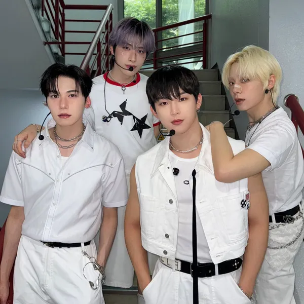 Today's Most Loved LEE DO (ONEUS)