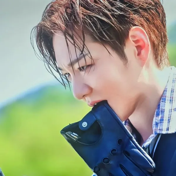 Top Photo Full of Lee Changsub (BTOB) Love