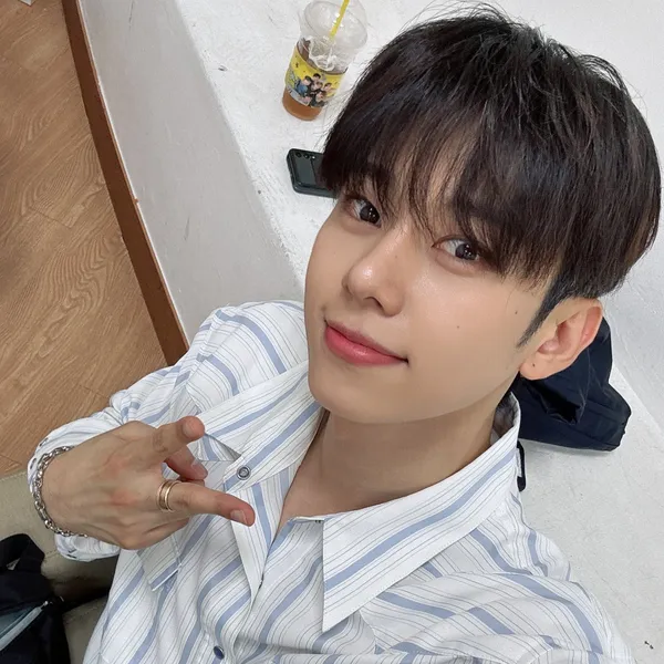 Today's Most Loved Kim Donghyun (AB6IX)