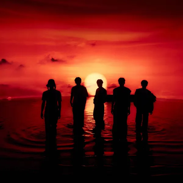 Top Photo Full of TOMORROW X TOGETHER Love