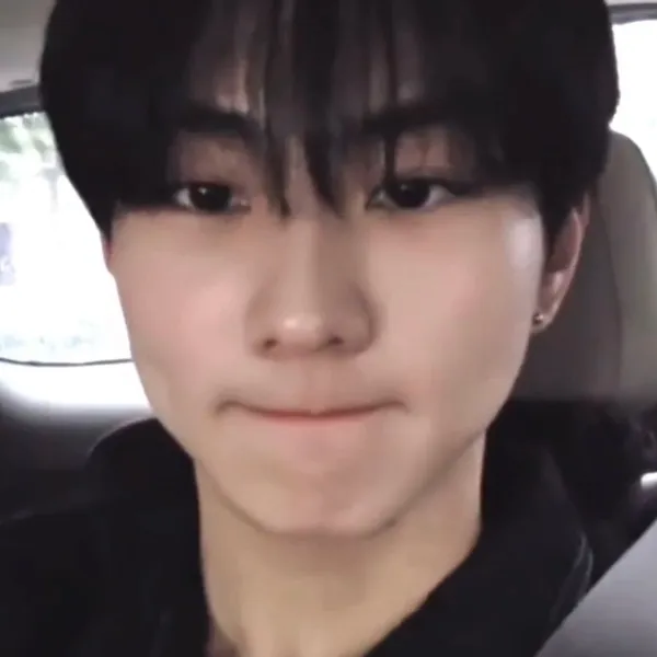 Today's Most Loved Jungwon (ENHYPEN)